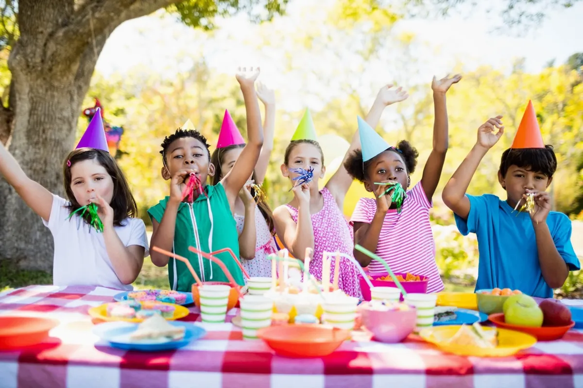 Kids outdoor party